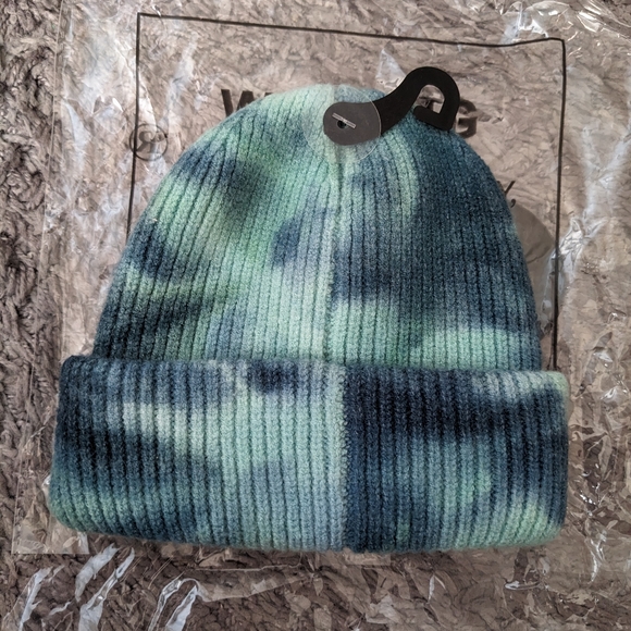 Brand new tie dye infant hat - Picture 2 of 4